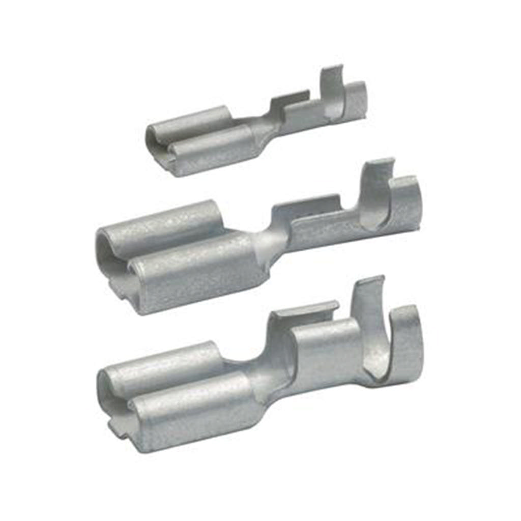 Vrouwelijke vlakstekkers