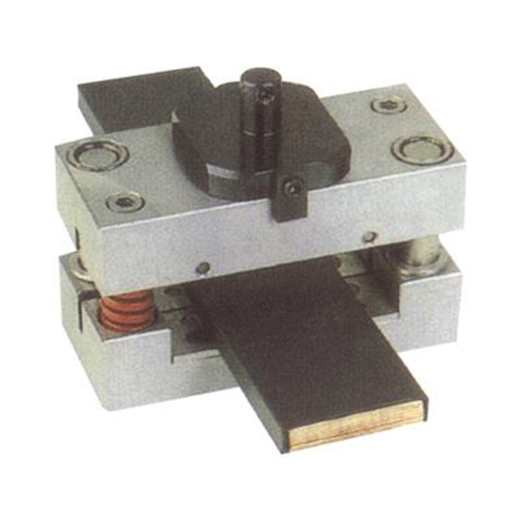 Snijgereedschap voor flexibele stroomrails